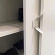 Tolóajtó zár gyermekbiztonság